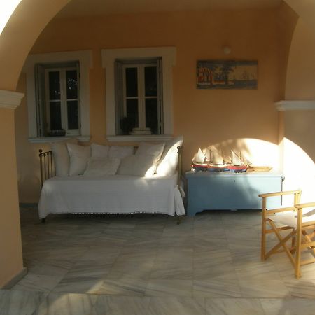 Aristocratic 19Th Century Neo Classical Mansion With Private Pool Finikas  Exterior photo