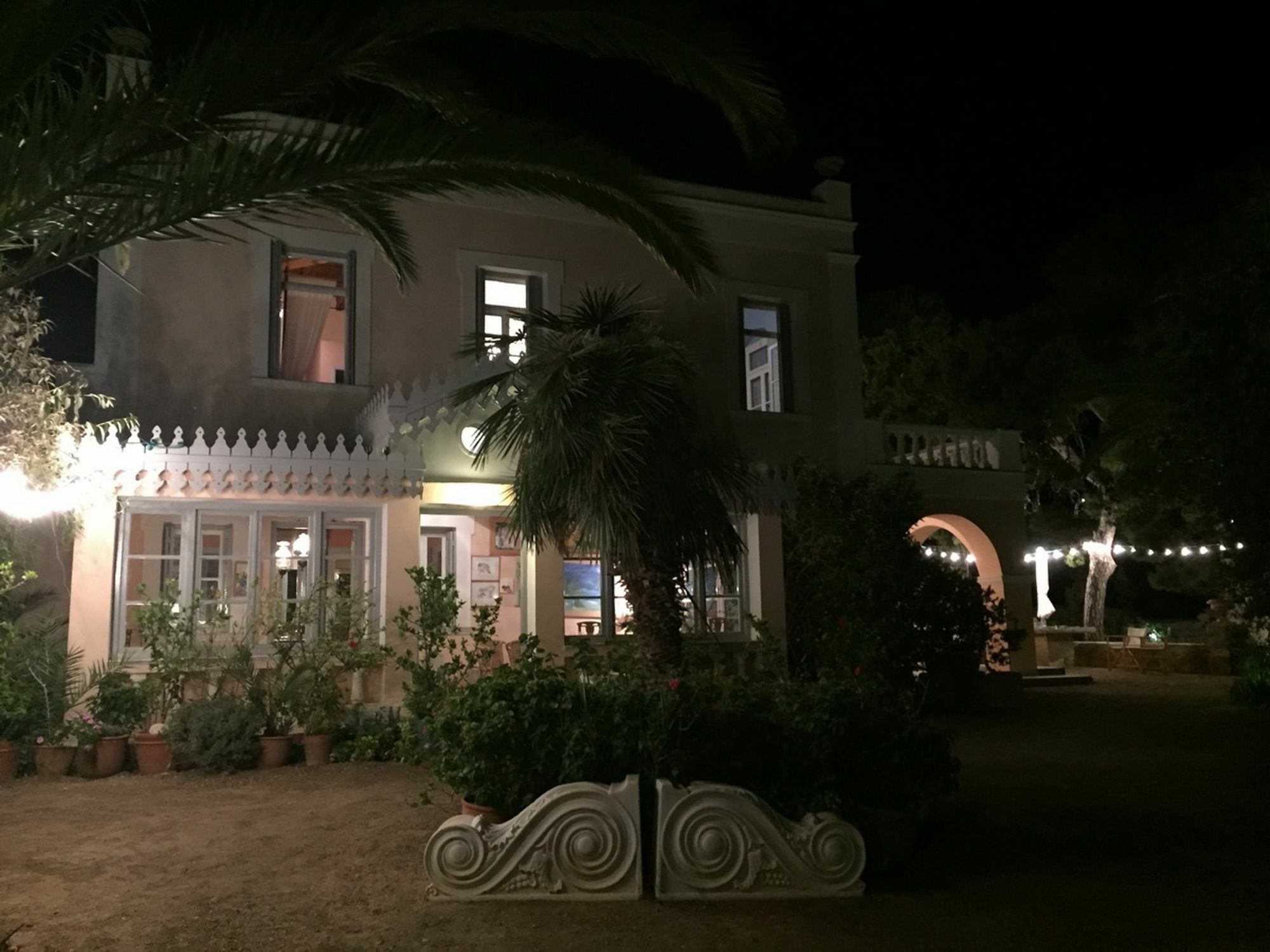 Aristocratic 19Th Century Neo Classical Mansion With Private Pool Finikas  Exterior photo